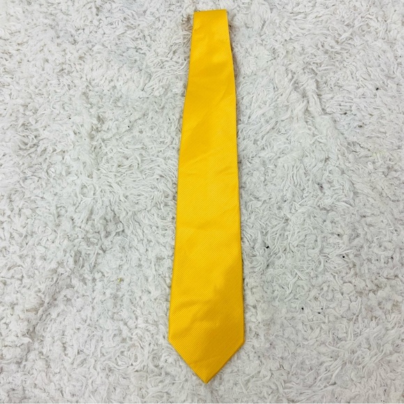 DICAPRI Elegant golden Yellow Tie for Men - Picture 3 of 9